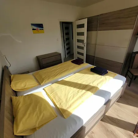 Apartment Cozy & Quiet In Wider Center