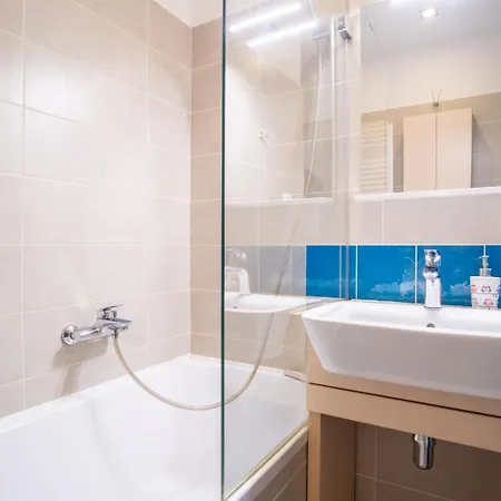 Cozy And Quiet In Wider Center Daire Bratislava